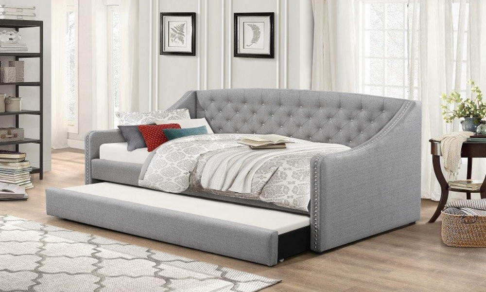 Divano letto in tessuto con dettagli in borchie e letto estraibile singolo - Grigio