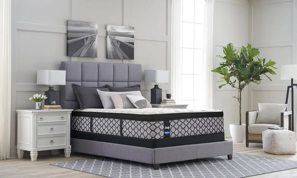 Matelas Sealy Posturepedic® East-Haven Euro Top en mousse à mémoire de forme au latex Bio-Gel, moelleux.