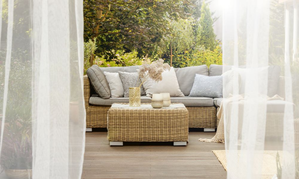 Top Tips for Selecting the Best Furniture for Your Front Porch